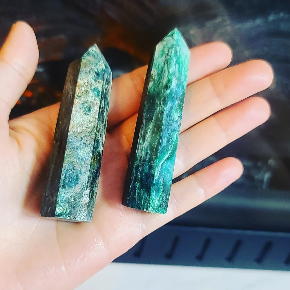Euchlorite kmaite Crystal points